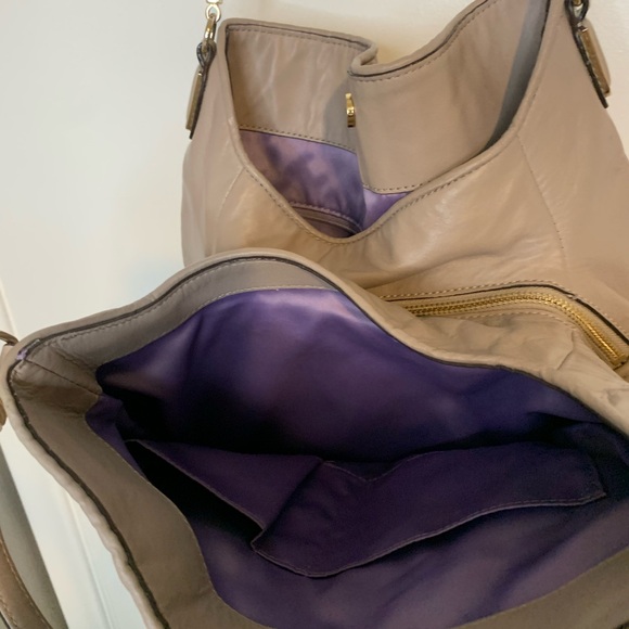 Coach purse - Picture 3 of 5